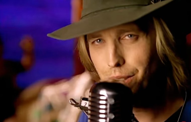 fot. zrzut ekranu z Tom Petty - You Don't Know How It Feels [Official Music Video]